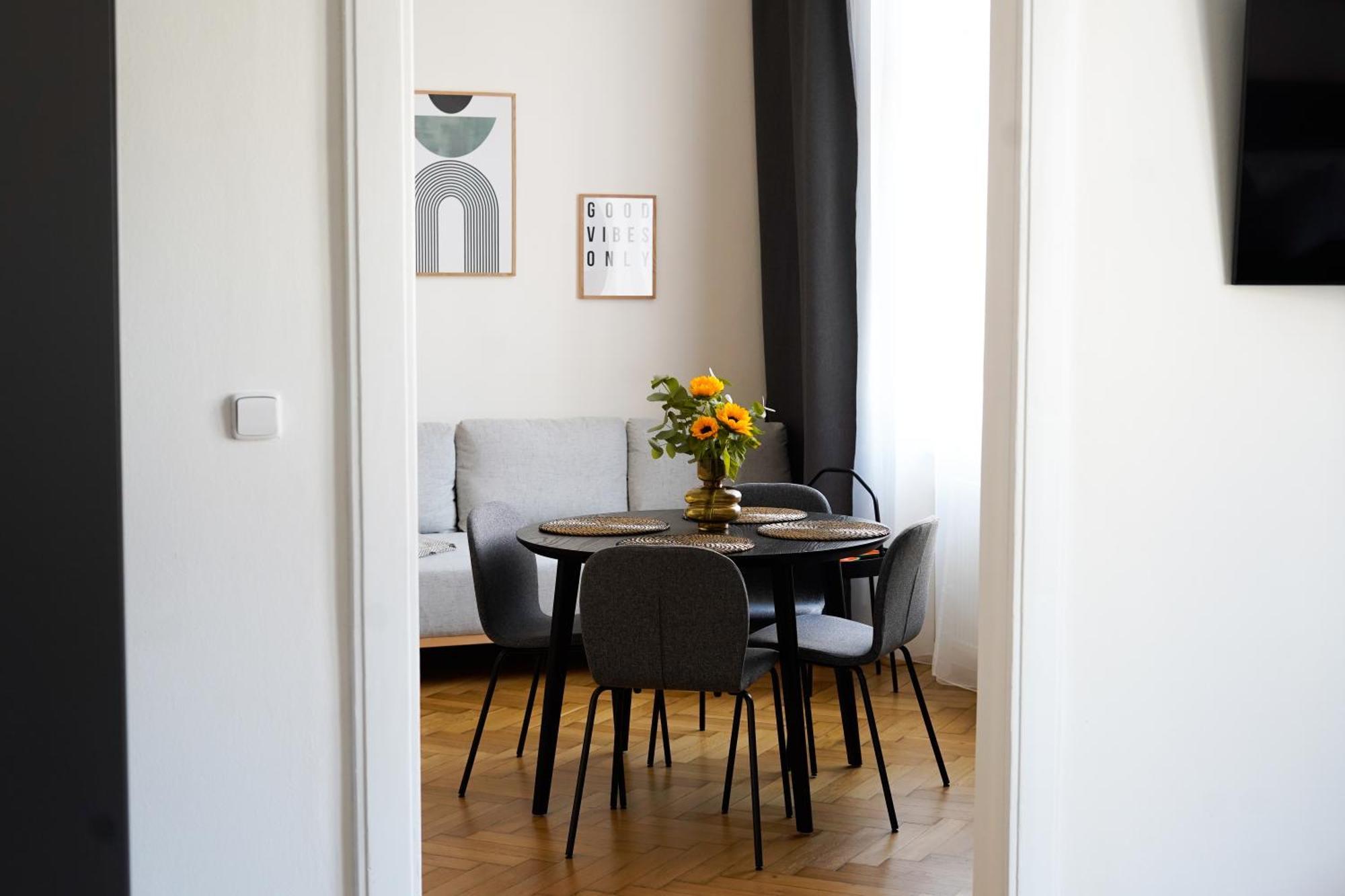 Apartment Dusni Superior Praag Buitenkant foto